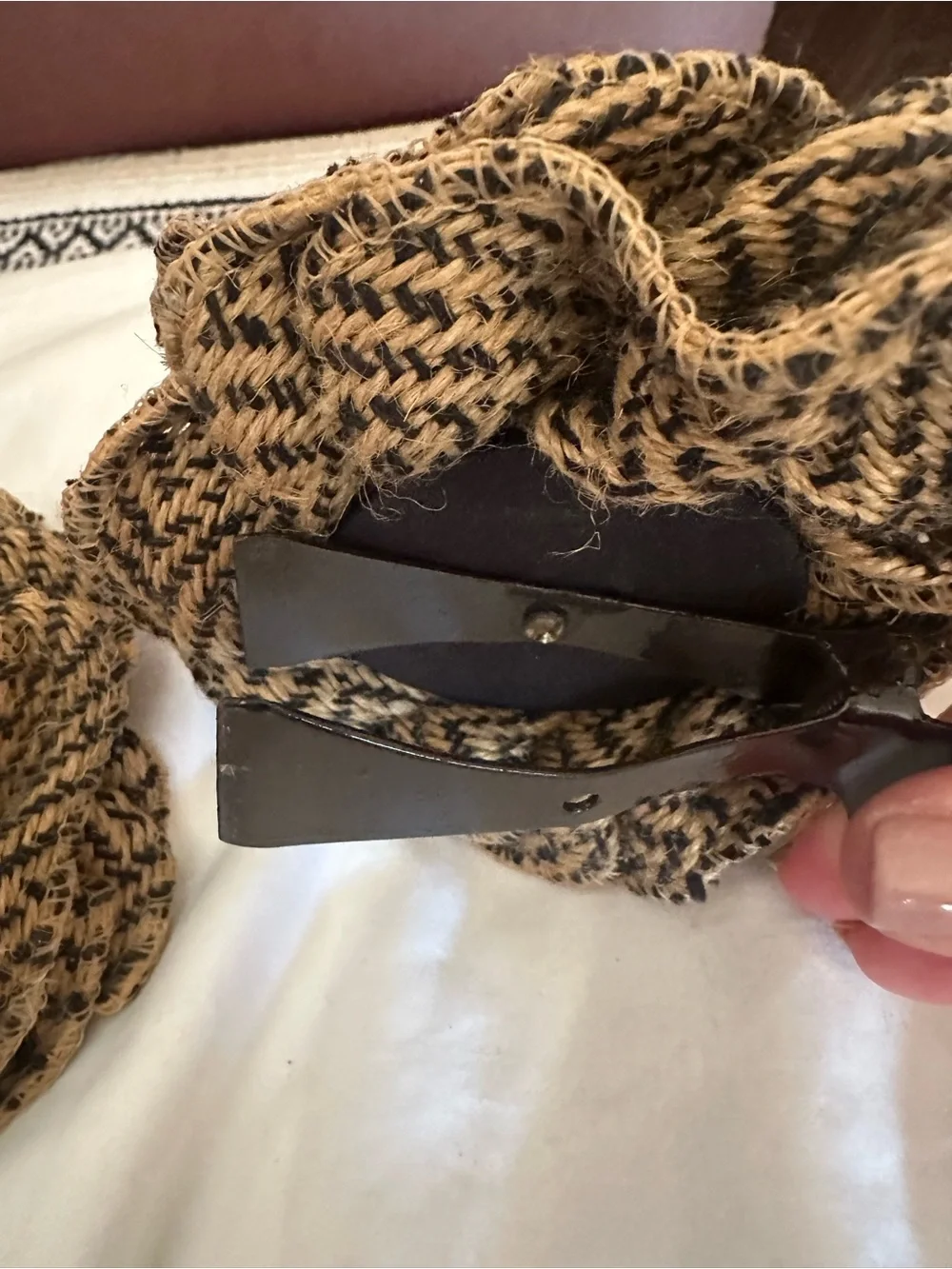 Woven Black and Brown Curtain Clip Set
